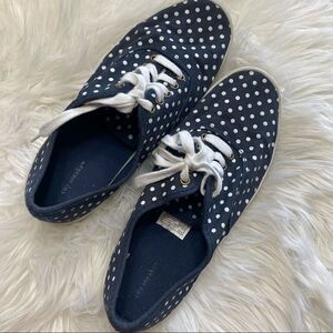 City sneakers navy blue polka dot 8.5